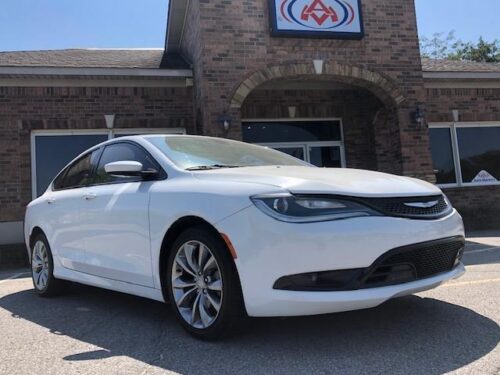 2015 Chrysler 200 at Auto Masters