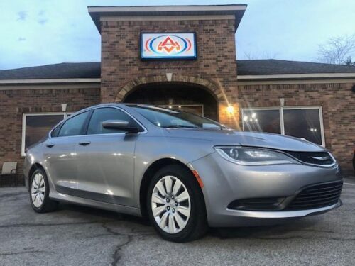 2015 Chrysler 200 at Auto Masters