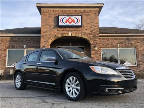 2014 Chrysler 200 at Auto Masters