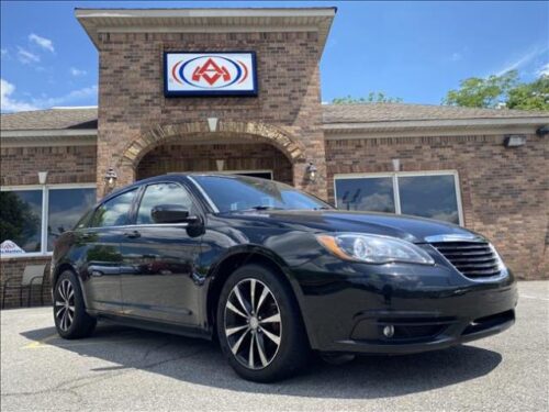 2012 Chrysler 200 at Auto Masters
