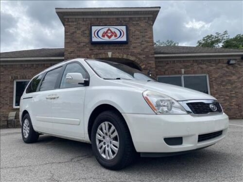 2011 Kia Sedona at Auto Masters