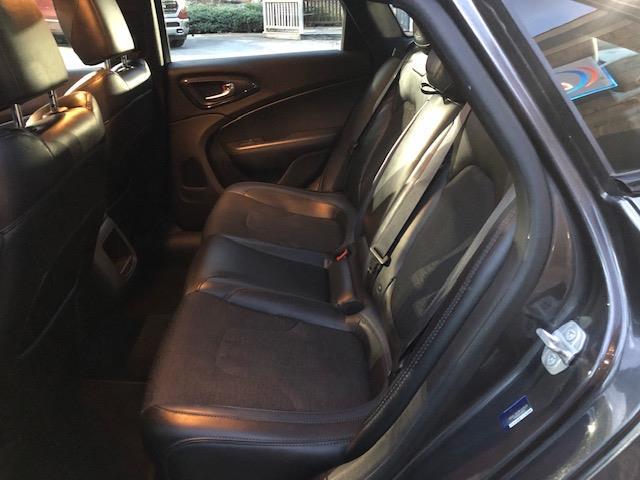 2015 Chrysler 200 - Image 13