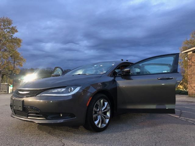 2015 Chrysler 200 - Image 21