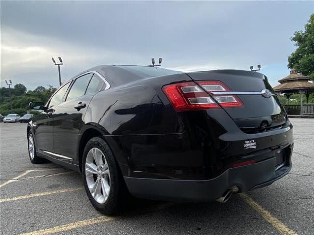 2014 Ford Taurus - Image 21