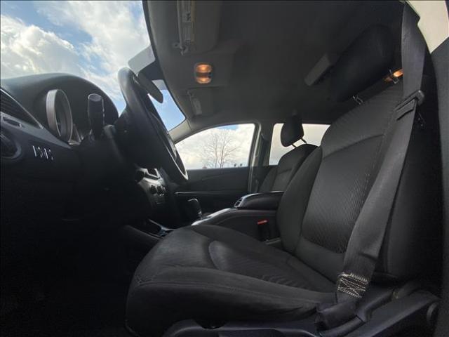 2011 Dodge Journey - Image 9