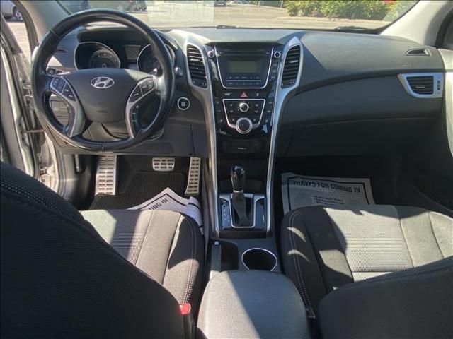 2013 Hyundai Elantra - Image 11