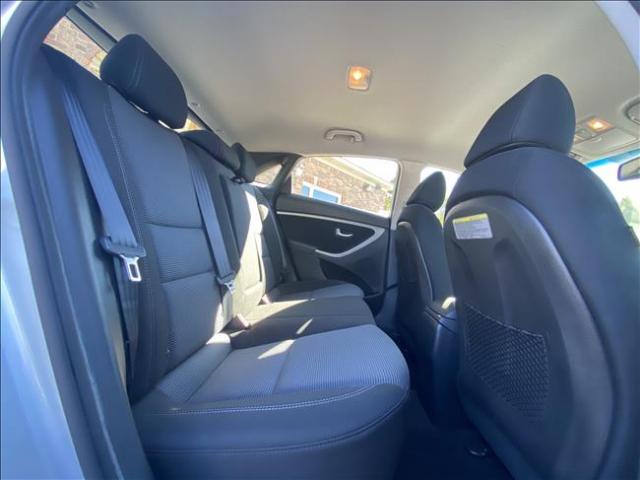 2013 Hyundai Elantra - Image 15