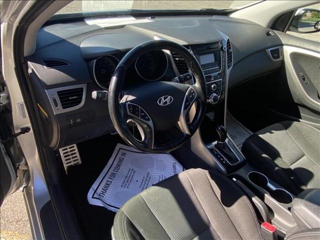 2013 Hyundai Elantra - Image 10