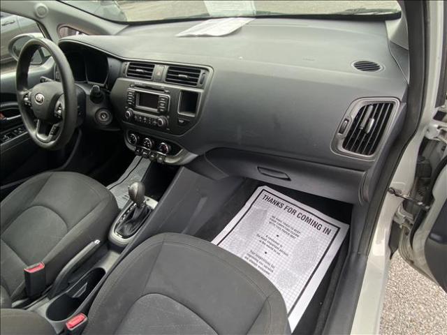2013 Kia Rio - Image 13