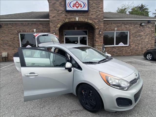 2013 Kia Rio - Image 19