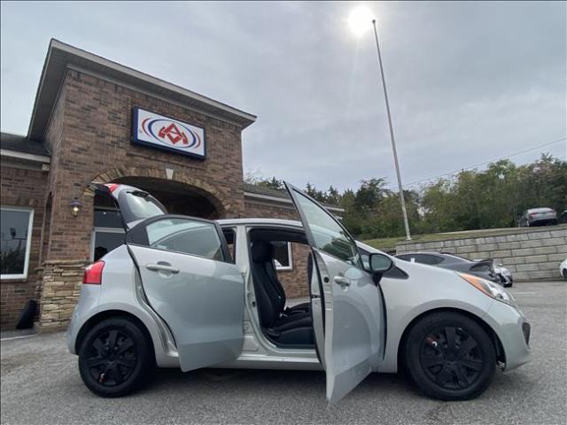 2013 Kia Rio - Image 20