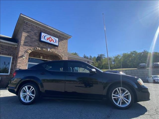 2011 Dodge Avenger - Image 2