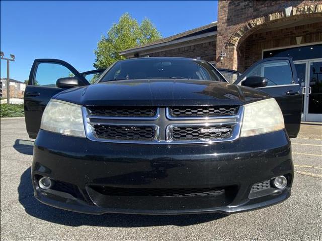 2011 Dodge Avenger - Image 17