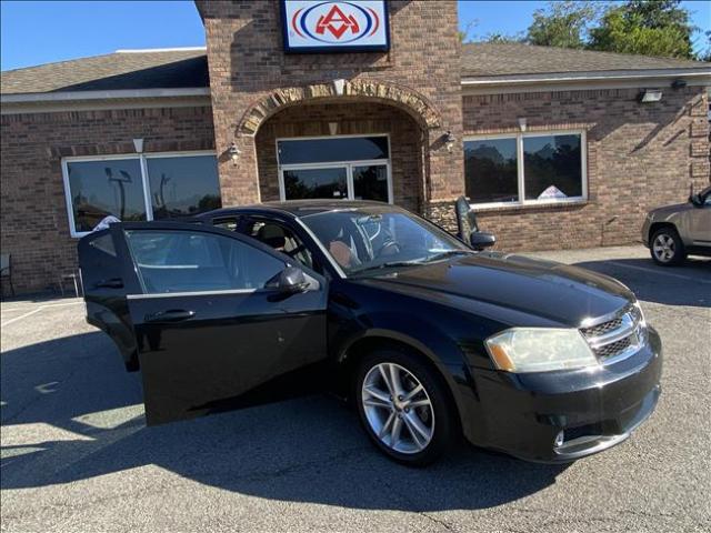 2011 Dodge Avenger - Image 18