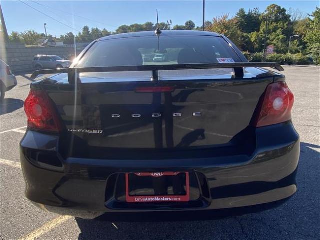 2011 Dodge Avenger - Image 21