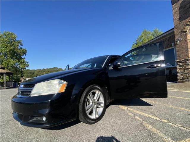 2011 Dodge Avenger - Image 23