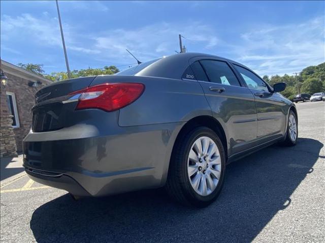 2012 Chrysler 200 - Image 19