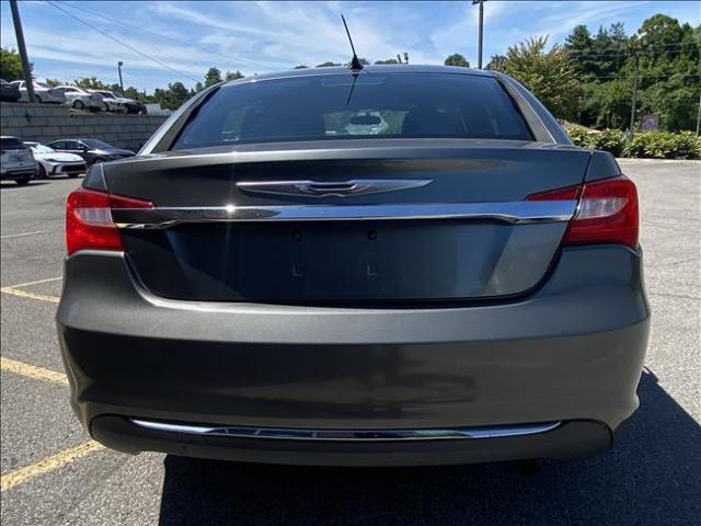 2012 Chrysler 200 - Image 20