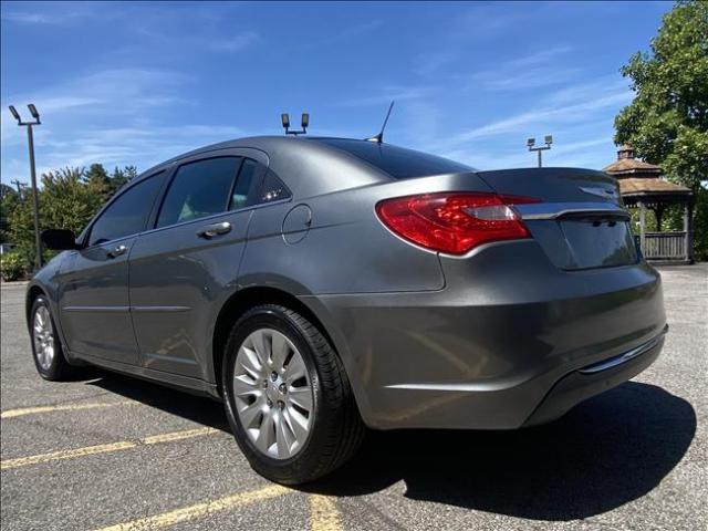 2012 Chrysler 200 - Image 21
