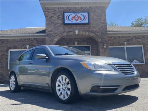2012 Chrysler 200 at Auto Masters