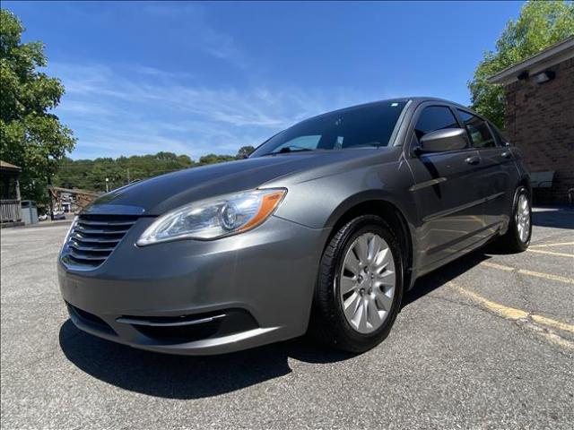 2012 Chrysler 200 - Image 7