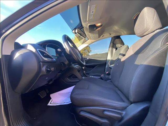 2016 Dodge Dart - Image 9