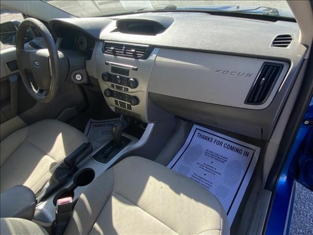 2011 Ford Focus - Image 13