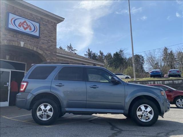 2011 Ford Escape - Image 2