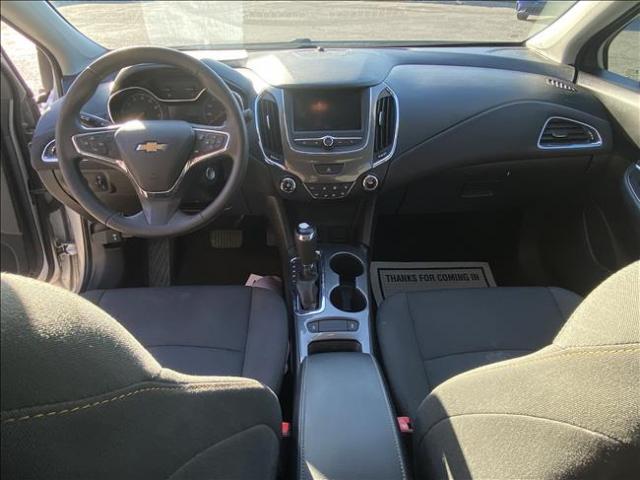 2019 Chevrolet Cruze - Image 11