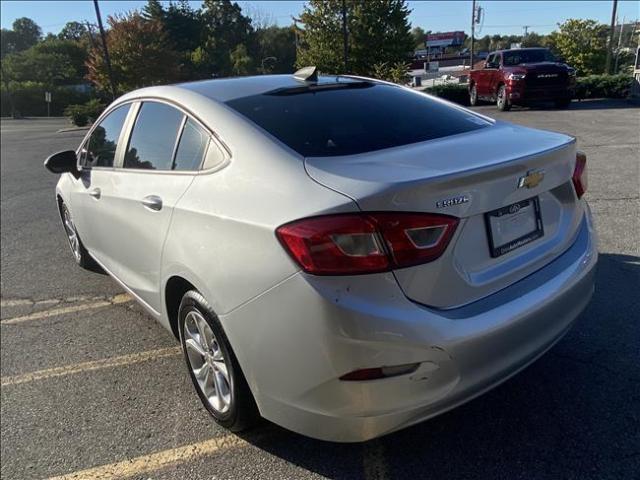 2019 Chevrolet Cruze - Image 5
