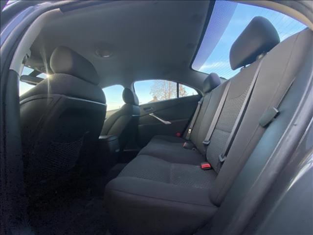 2008 Pontiac G6 - Image 13