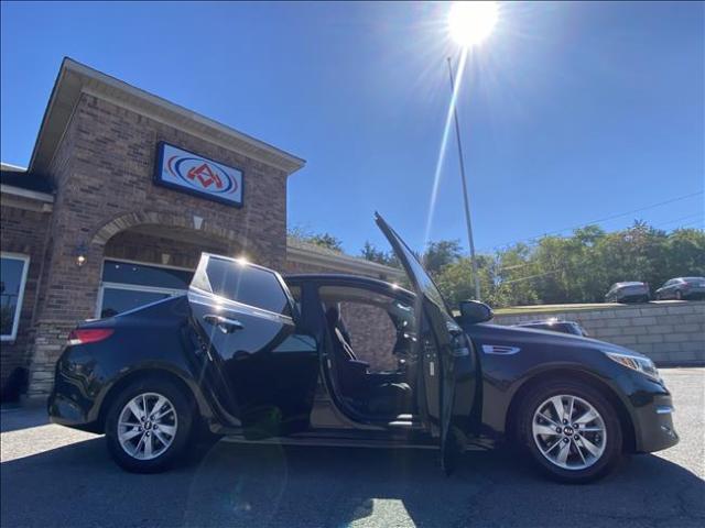 2016 Kia Optima - Image 20