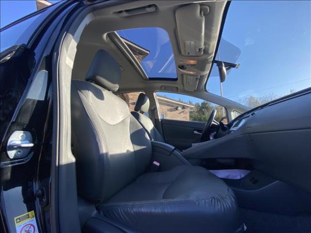 2010 Toyota Prius - Image 18