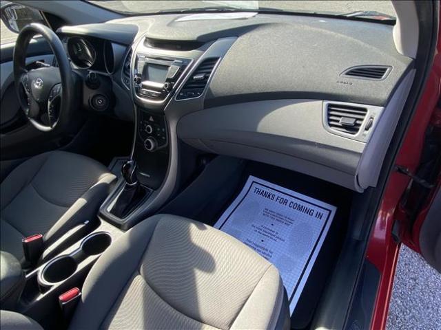 2015 Hyundai Elantra - Image 13