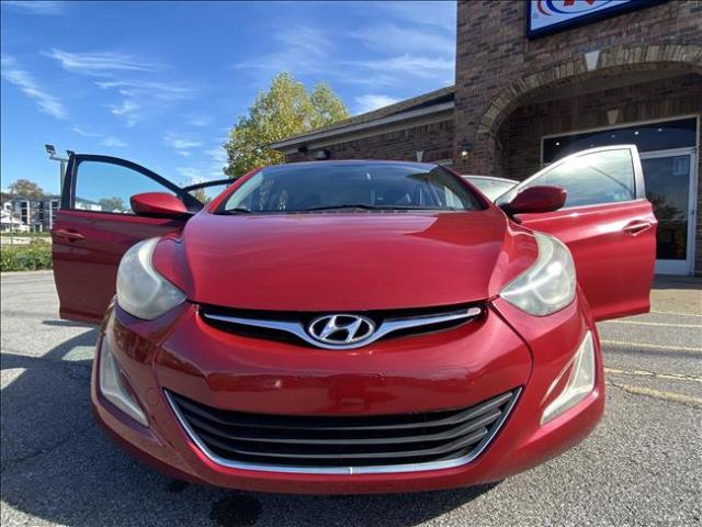 2015 Hyundai Elantra - Image 18