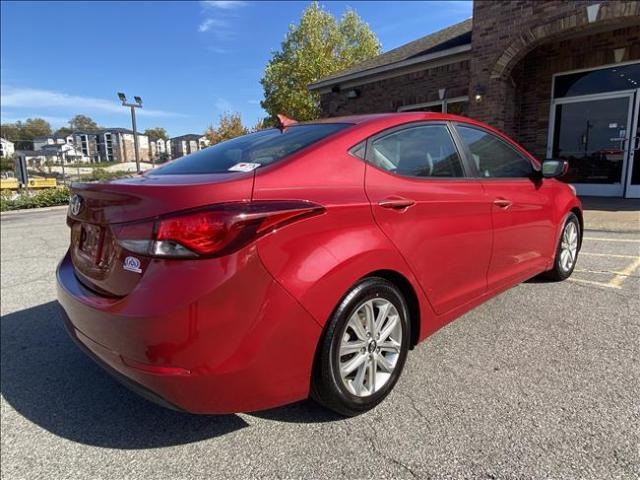 2015 Hyundai Elantra - Image 3