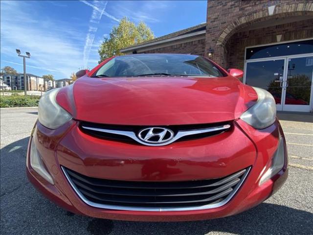 2015 Hyundai Elantra - Image 8