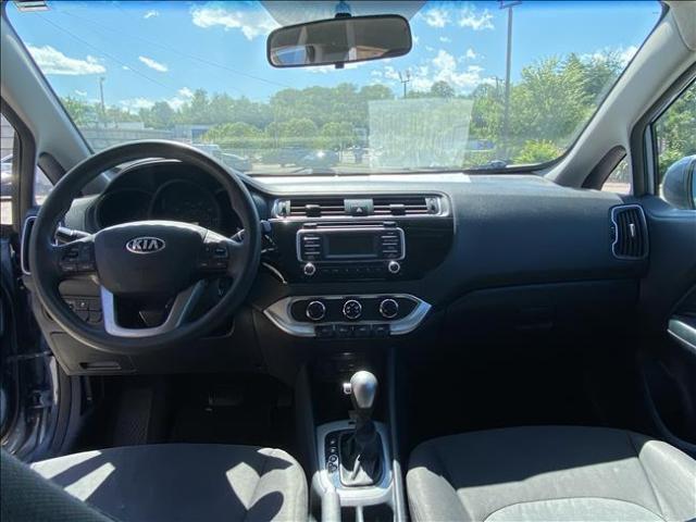 2016 Kia Rio - Image 11