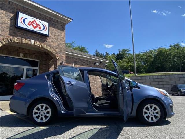 2016 Kia Rio - Image 18