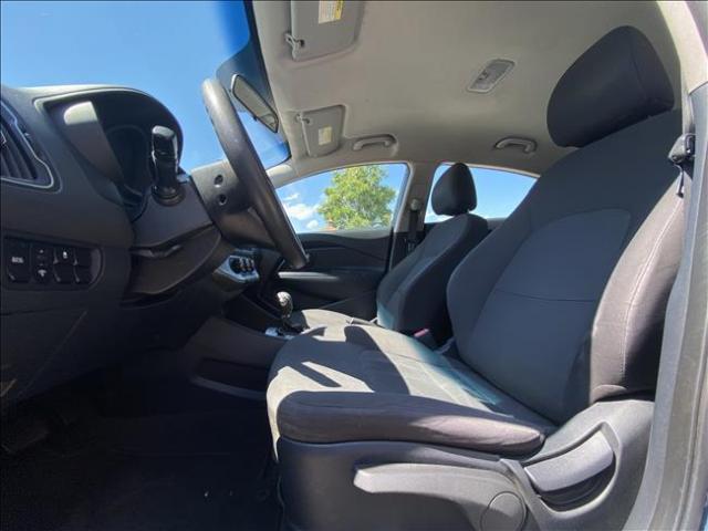 2016 Kia Rio - Image 9