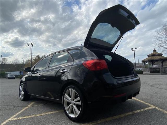 2012 Kia Forte - Image 22