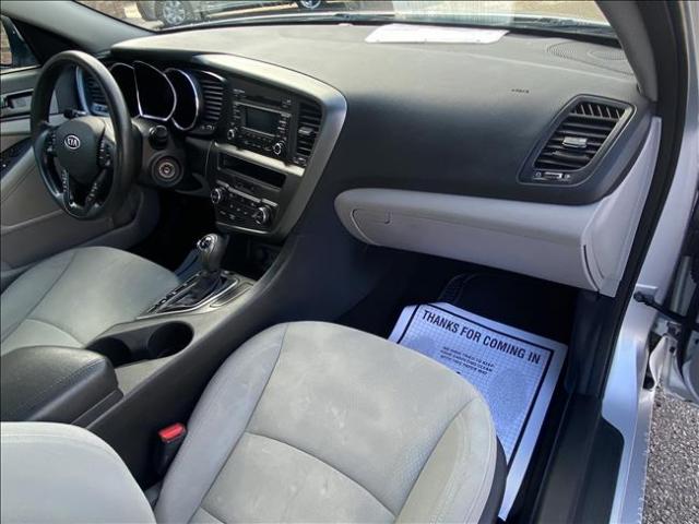 2012 Kia Optima - Image 13