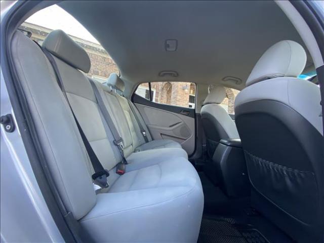2012 Kia Optima - Image 15