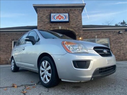 2010 Kia Rondo at Auto Masters