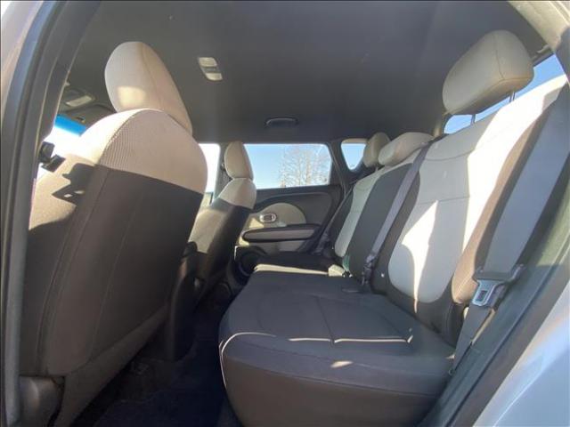 2015 Kia Soul - Image 11