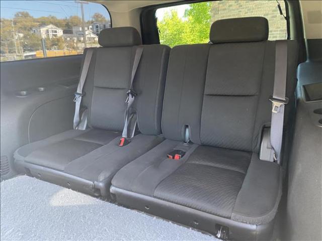 2012 Chevrolet Suburban 1500 - Image 18