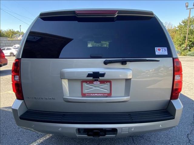 2012 Chevrolet Suburban 1500 - Image 4