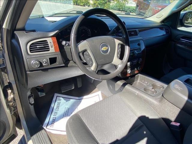 2012 Chevrolet Suburban 1500 - Image 10