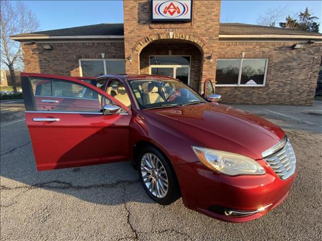 2011 Chrysler 200 - Image 18