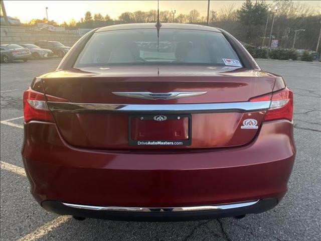 2011 Chrysler 200 - Image 4